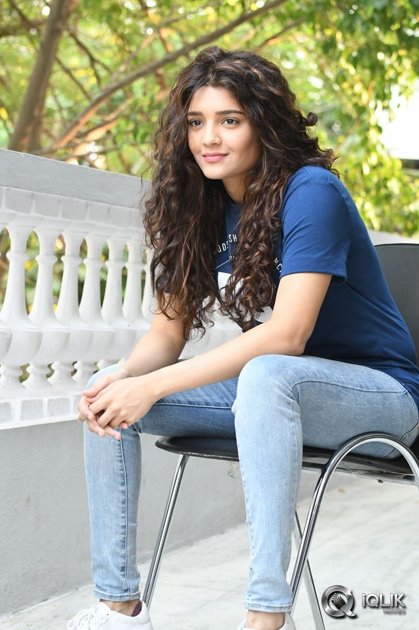 Ritika-Singh-Latest-Photo-Gallery